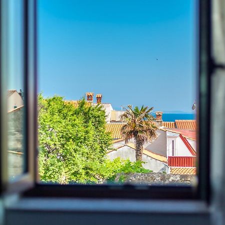 Apartment Placido Krk クルク エクステリア 写真