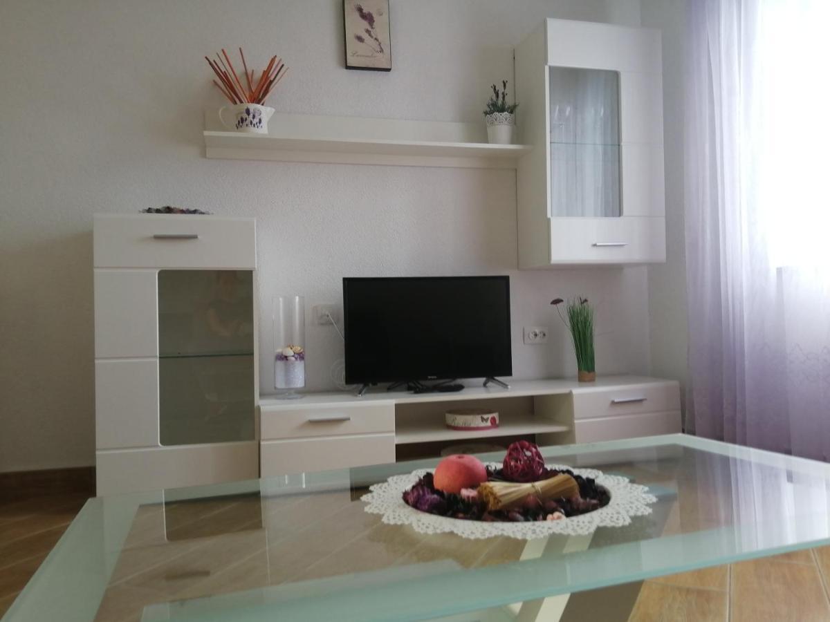 Apartment Placido Krk クルク エクステリア 写真