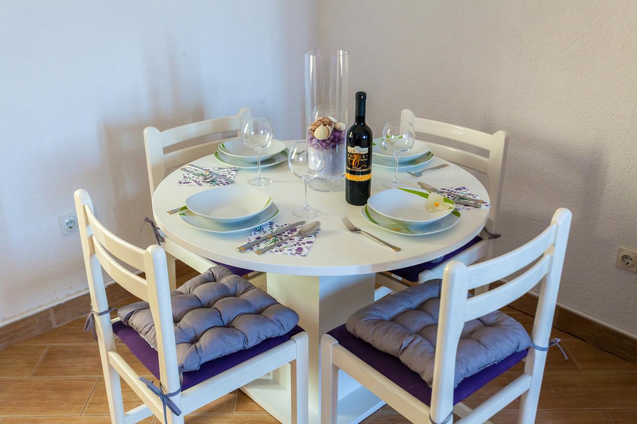 Apartment Placido Krk クルク エクステリア 写真
