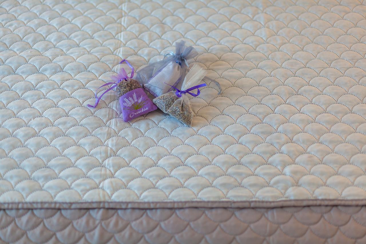 Apartment Placido Krk クルク エクステリア 写真