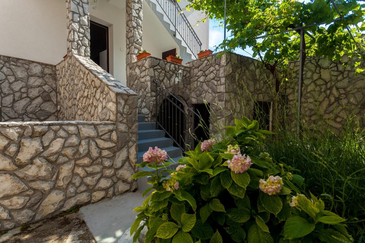 Apartment Placido Krk クルク エクステリア 写真