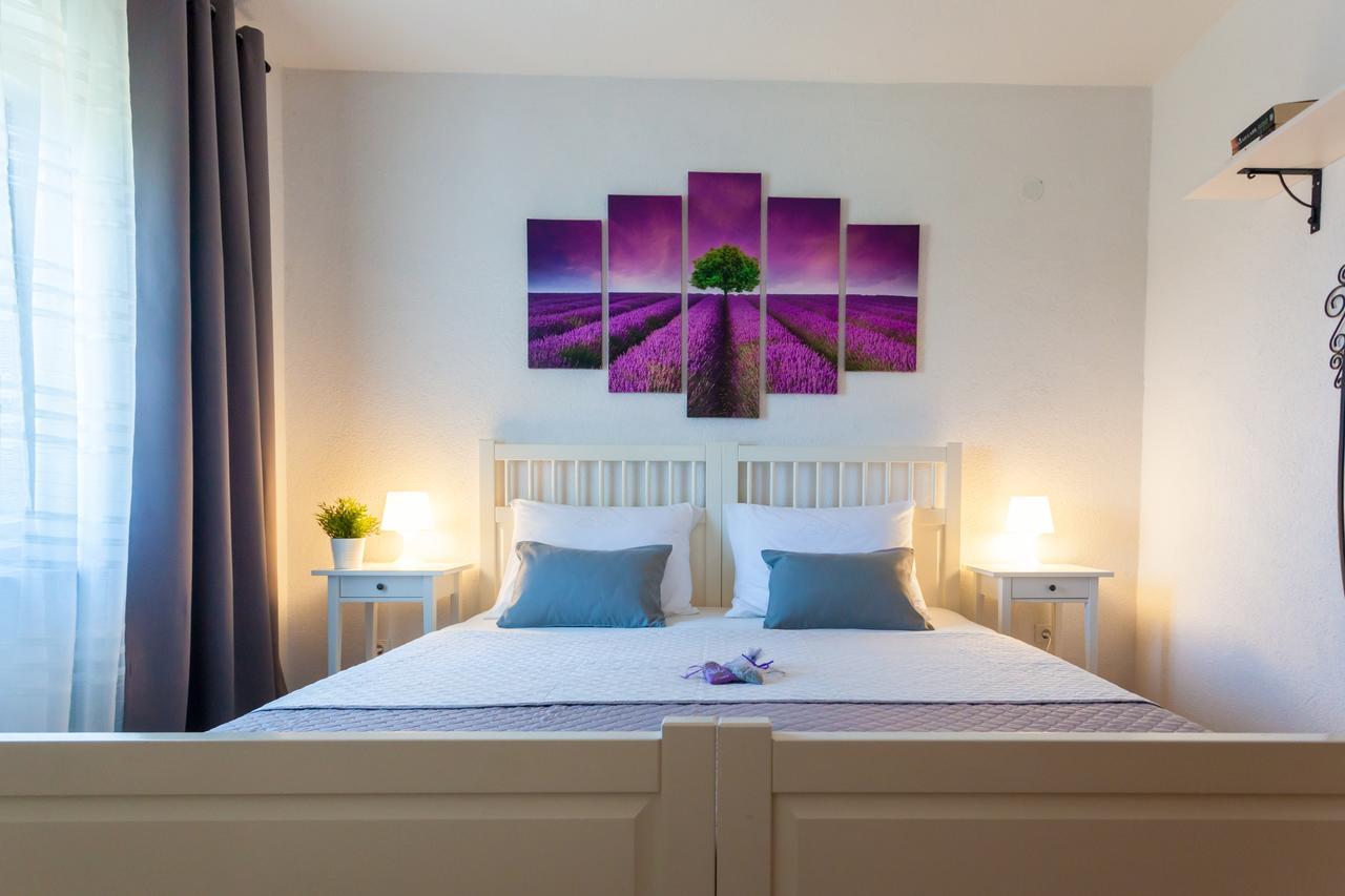 Apartment Placido Krk クルク エクステリア 写真