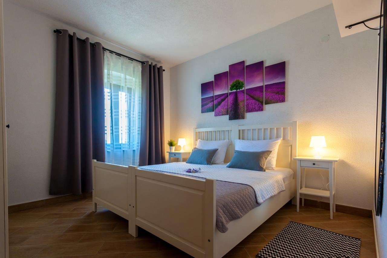 Apartment Placido Krk クルク エクステリア 写真